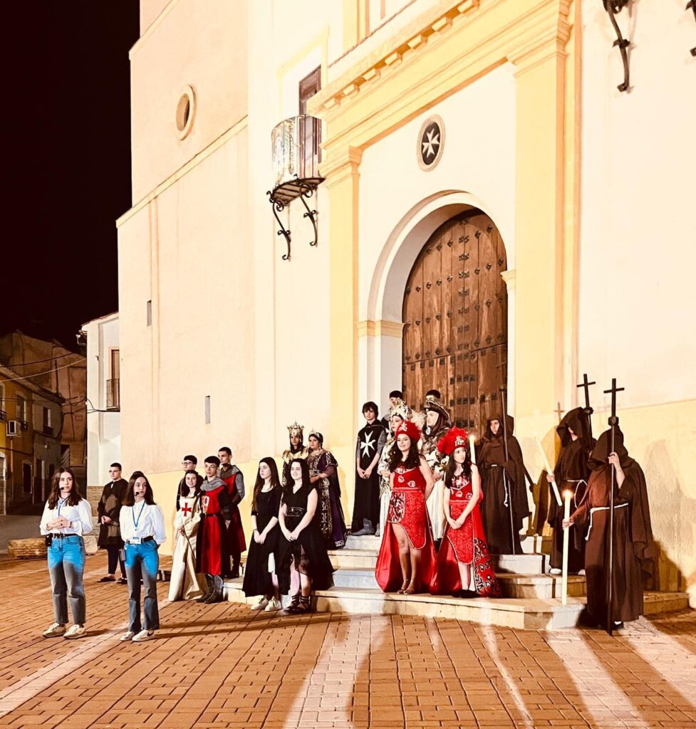 Puede ser una imagen de 11 personas, acordeón y Piazza di Spagna